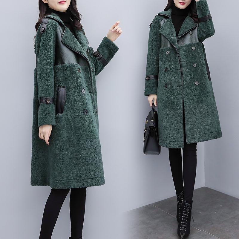 Lamb hair mid-length coat with faux fur