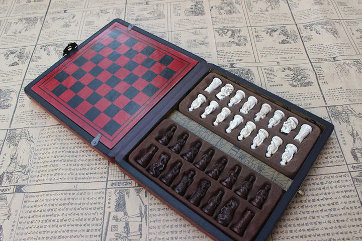 Antique Leather Box Set Chess